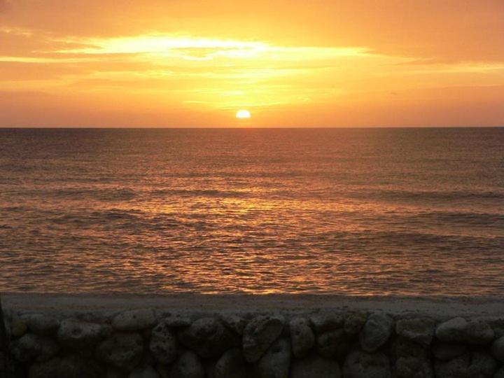 By The Sea Resort Santa Fe  Extérieur photo